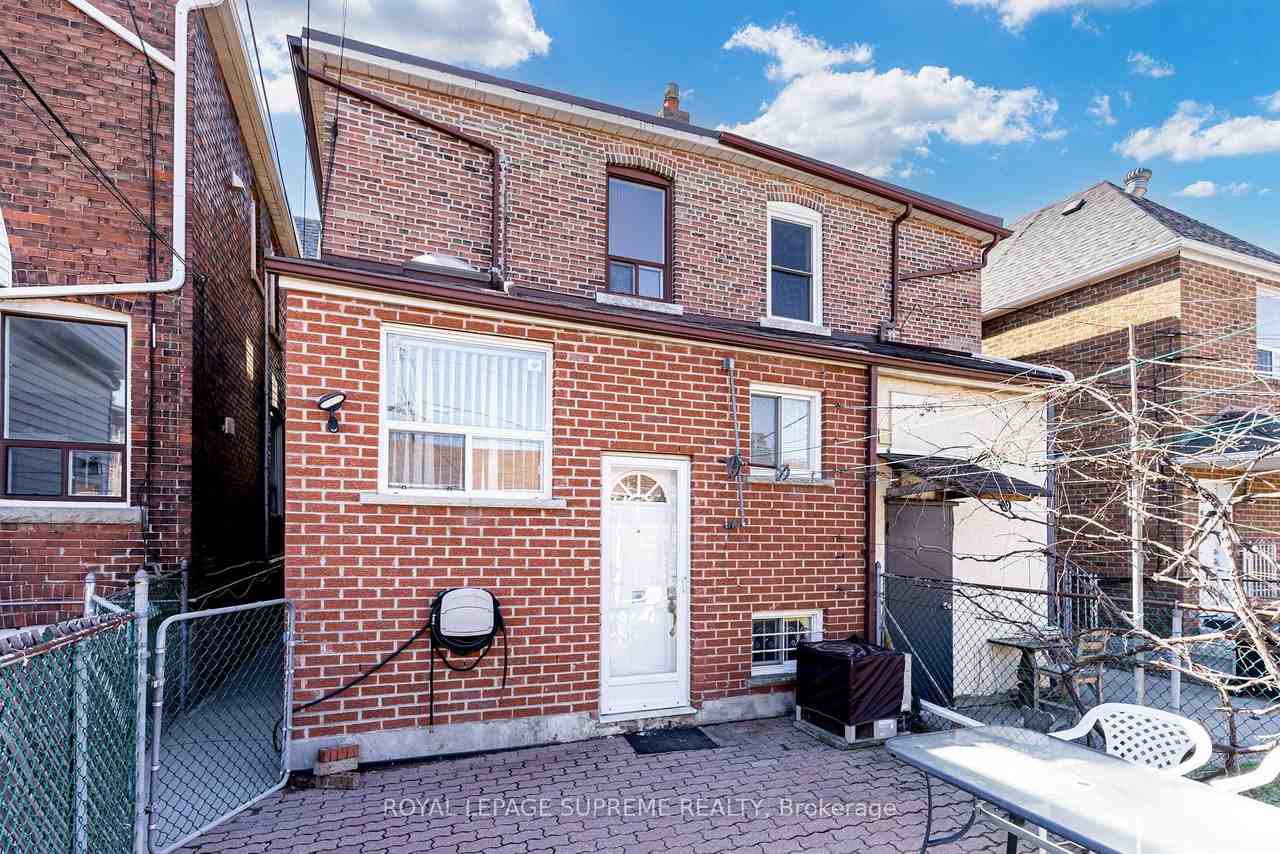 160 Shanly Street - Photo 5 of 25