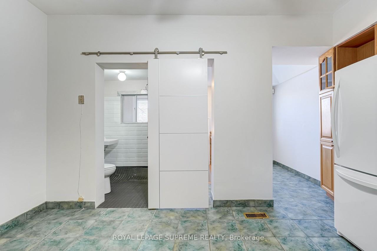 160 Shanly Street - Photo 6 of 25