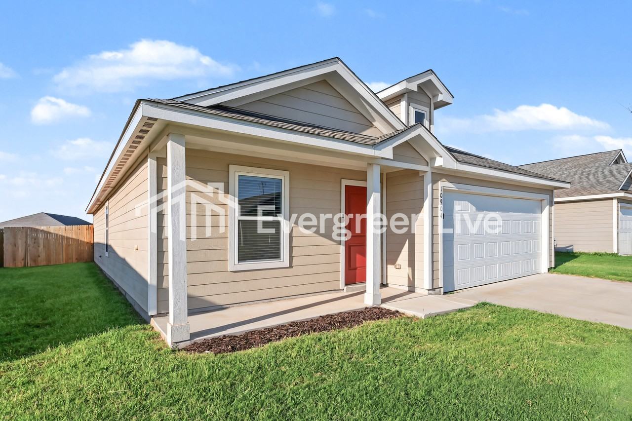 10904 Sw 22nd St - Photo 2 of 15
