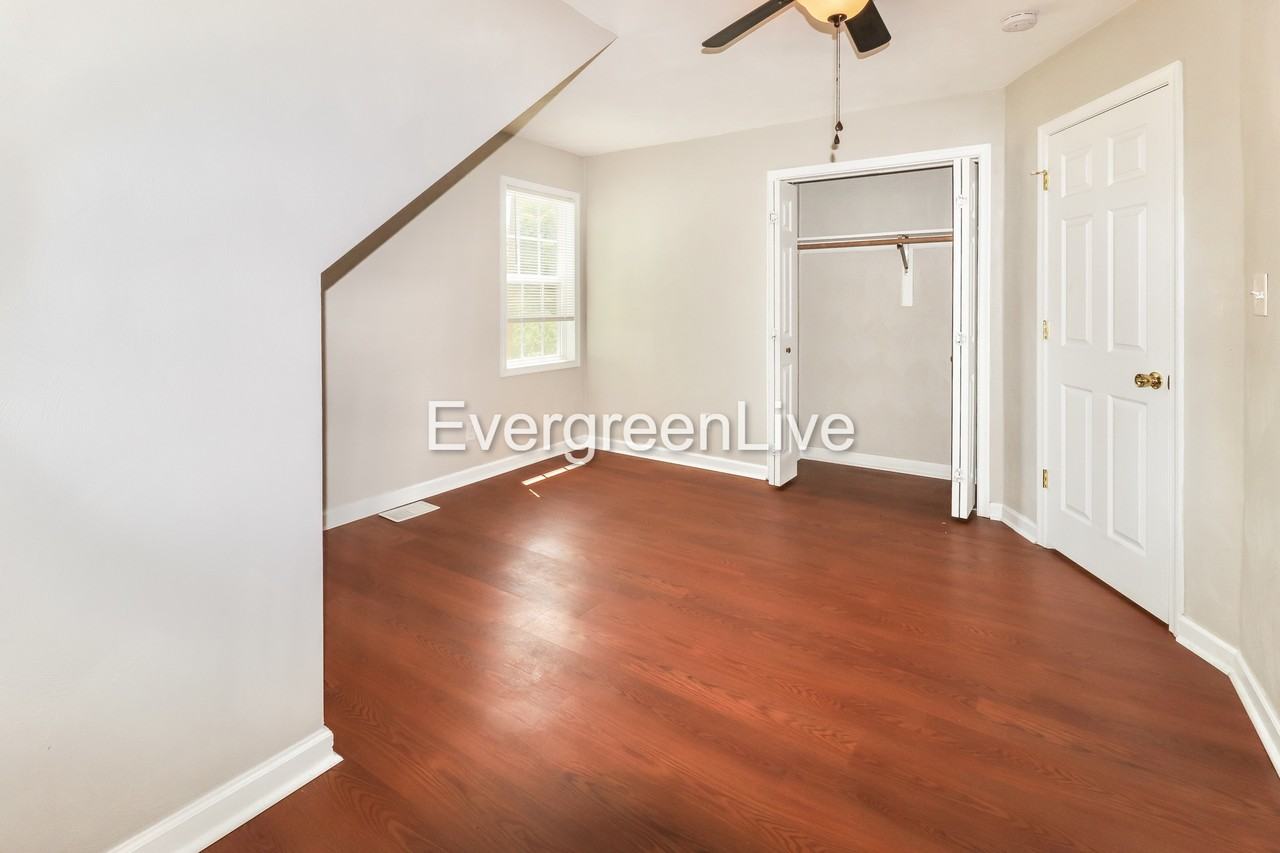 3018 Dunkirk Ave - Photo 3 of 15
