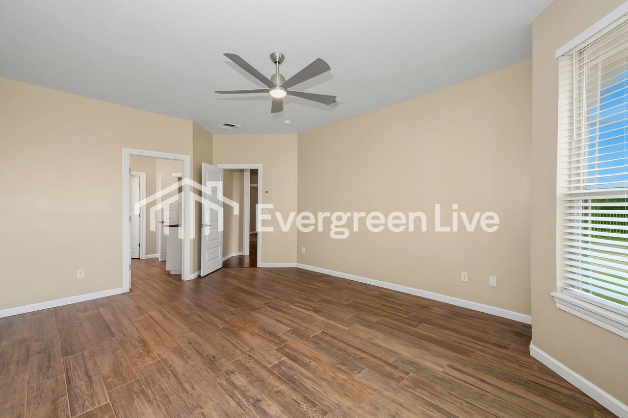 14408 Redvine Rd - Photo 5 of 15