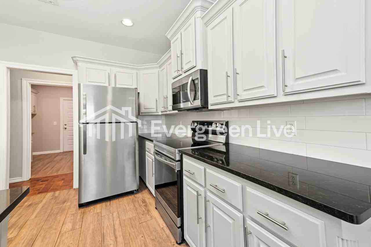 14408 Redvine Rd - Photo 6 of 15