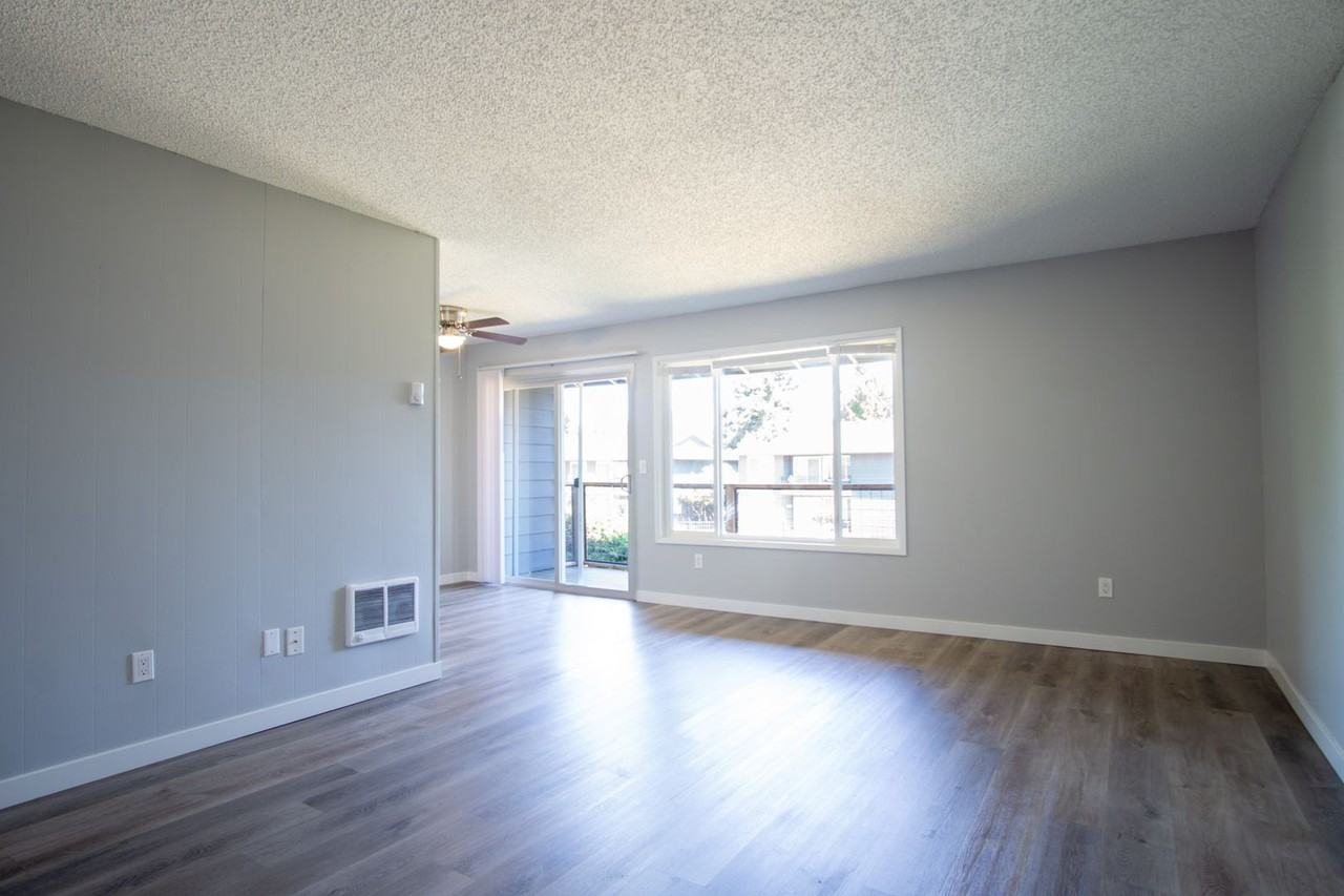 307 - Weidler 111 - Photo 4 of 25