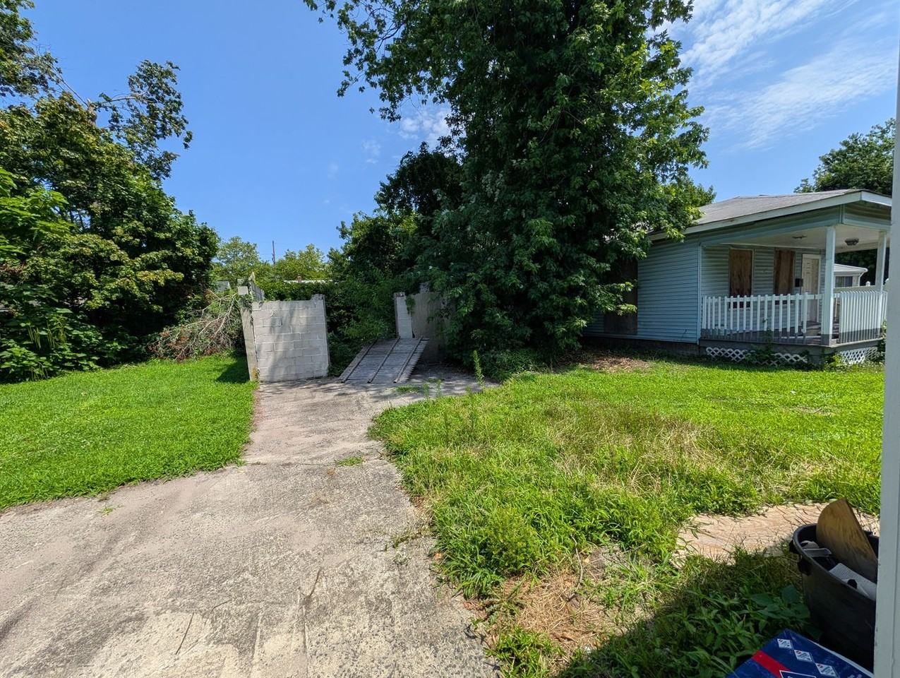 1409 Mattison Ave - Photo 2 of 30