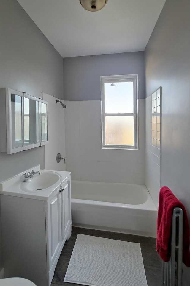 1215 South Homan Avenue #3M - Photo 4 of 8