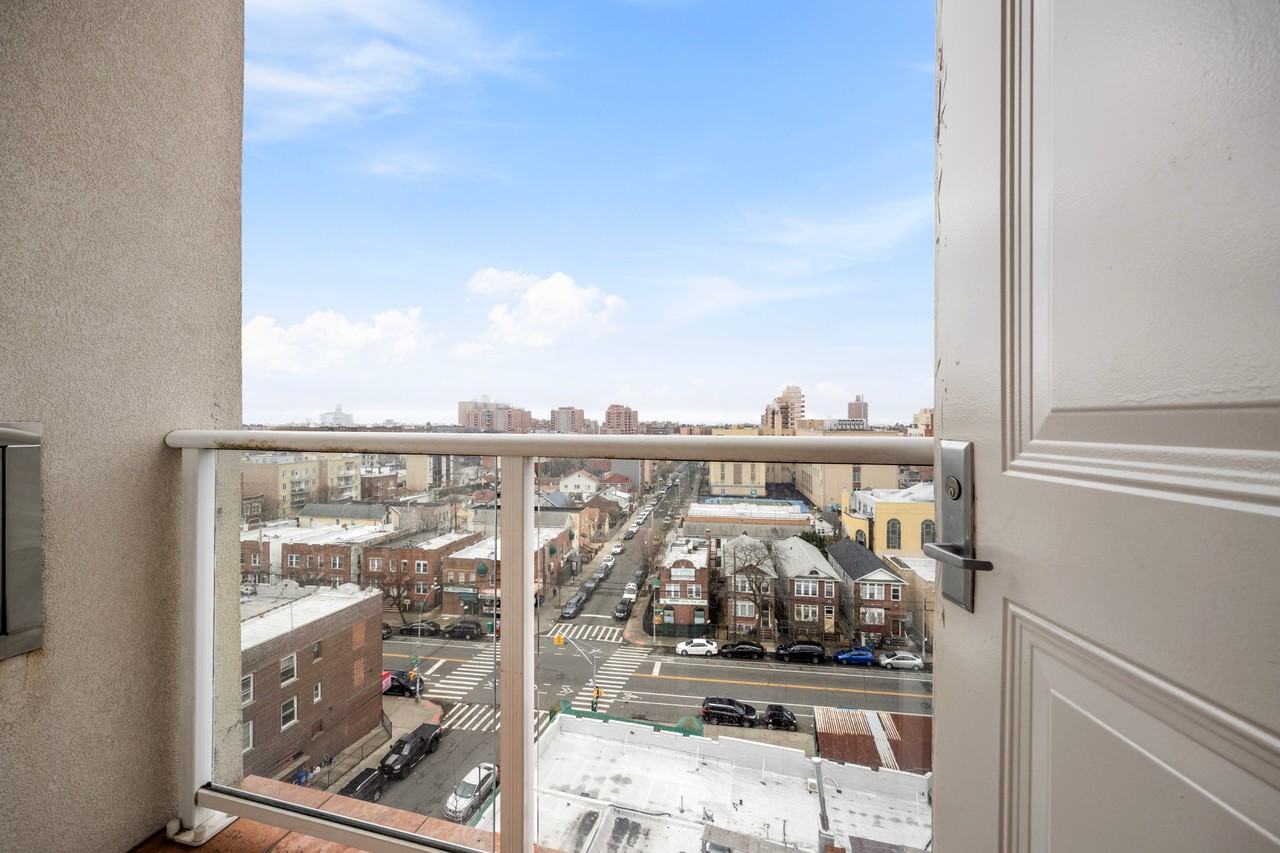 2848 Brighton 7th Street - Photo 7 of 12