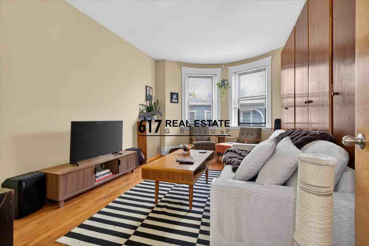19 Royal St #6