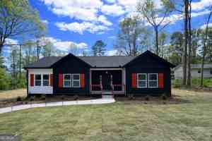 featured image of 204 Custer Cir