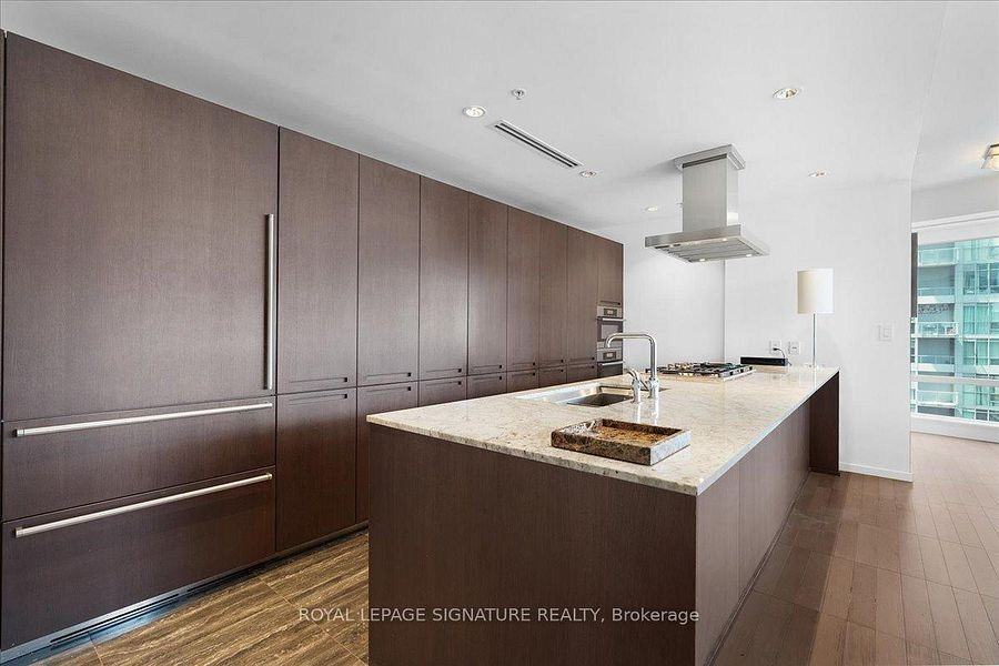 180 University Avenue #2105 - Photo 7 of 23