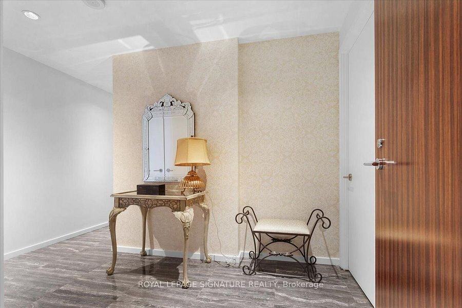 180 University Avenue - Photo 21