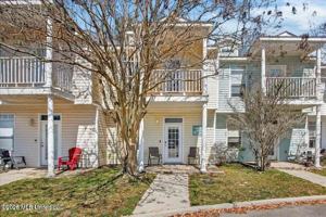 featured image of 1283 Century Oaks Dr