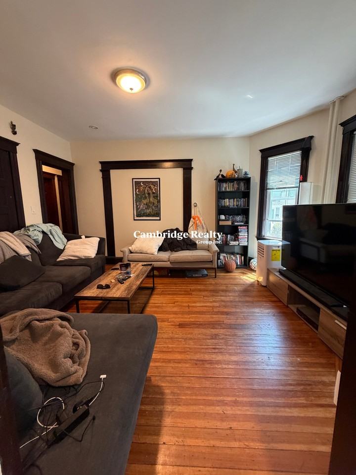 11 Ashland St #1 - Photo 7 of 16