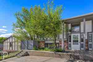 featured image of 508 E 7th St