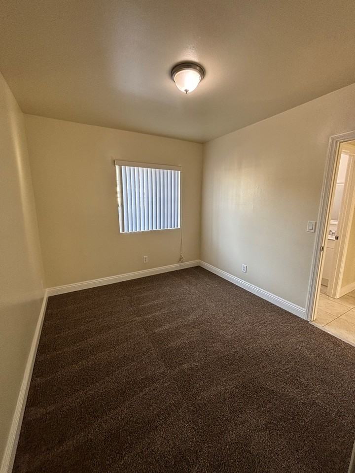 11017 San Pedro Street - Photo 7 of 16