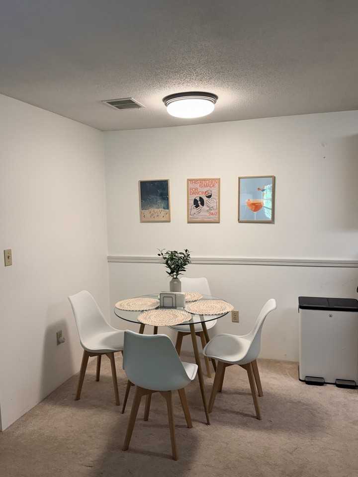 2 Squire Ct #8 - Photo 2 of 19
