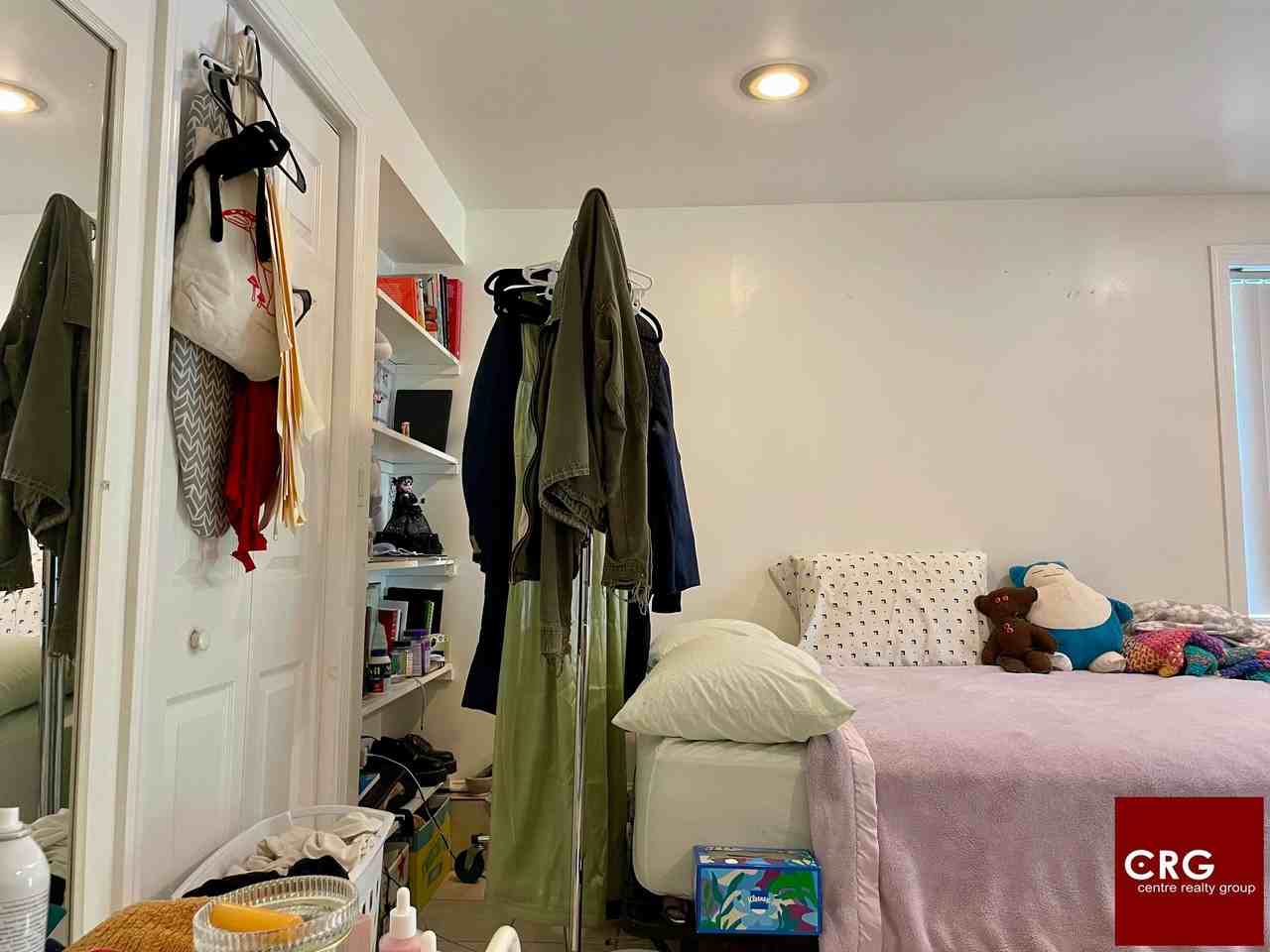 122 Westbourne Ter #B - Photo 4 of 15