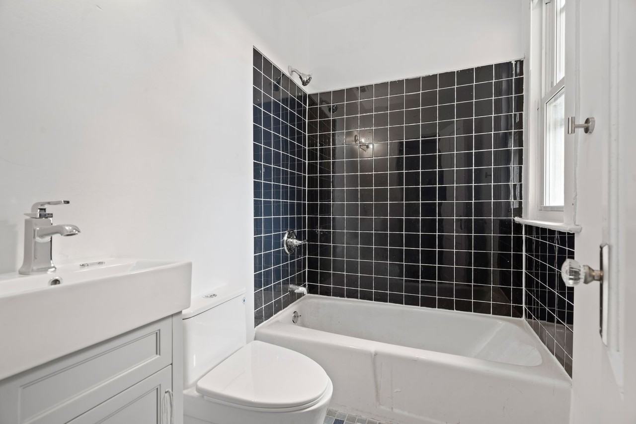 455 George Street - Photo 7 of 27