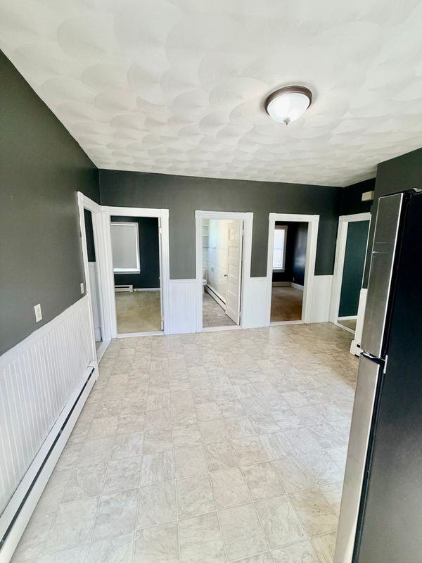 252 Vine St - Photo 3 of 7
