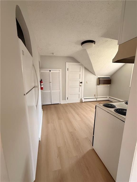 39 Andrews Ave - Photo 5 of 12