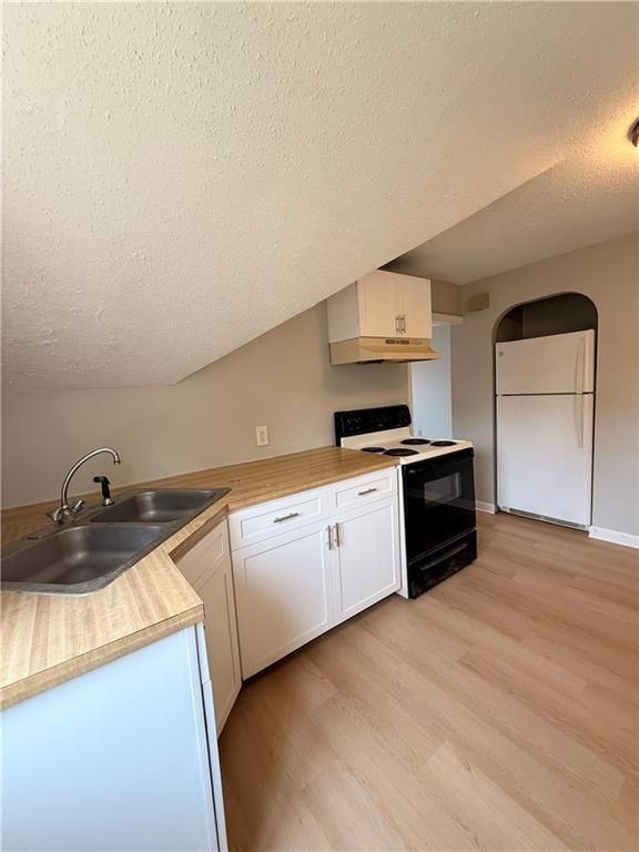 39 Andrews Ave - Photo 7 of 12