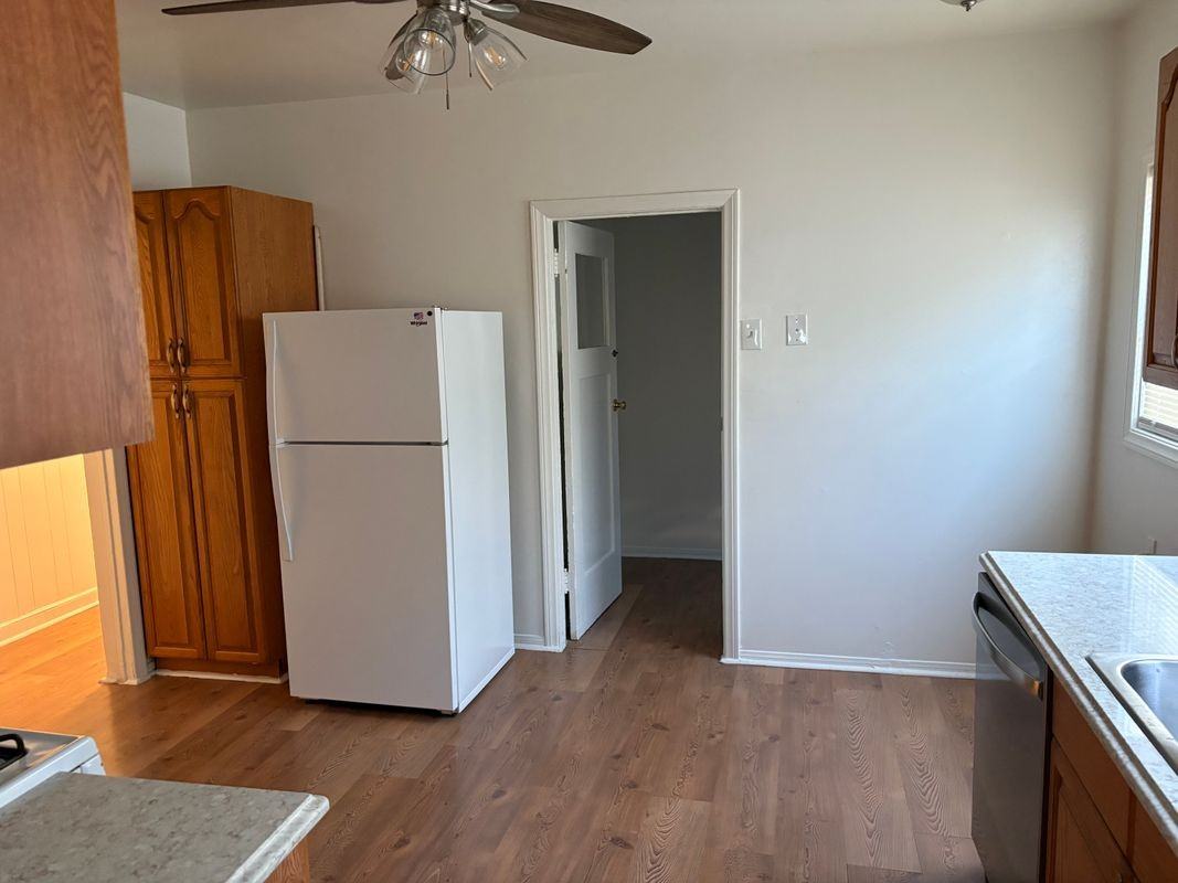 2817 12th Ave - Photo 6 of 21