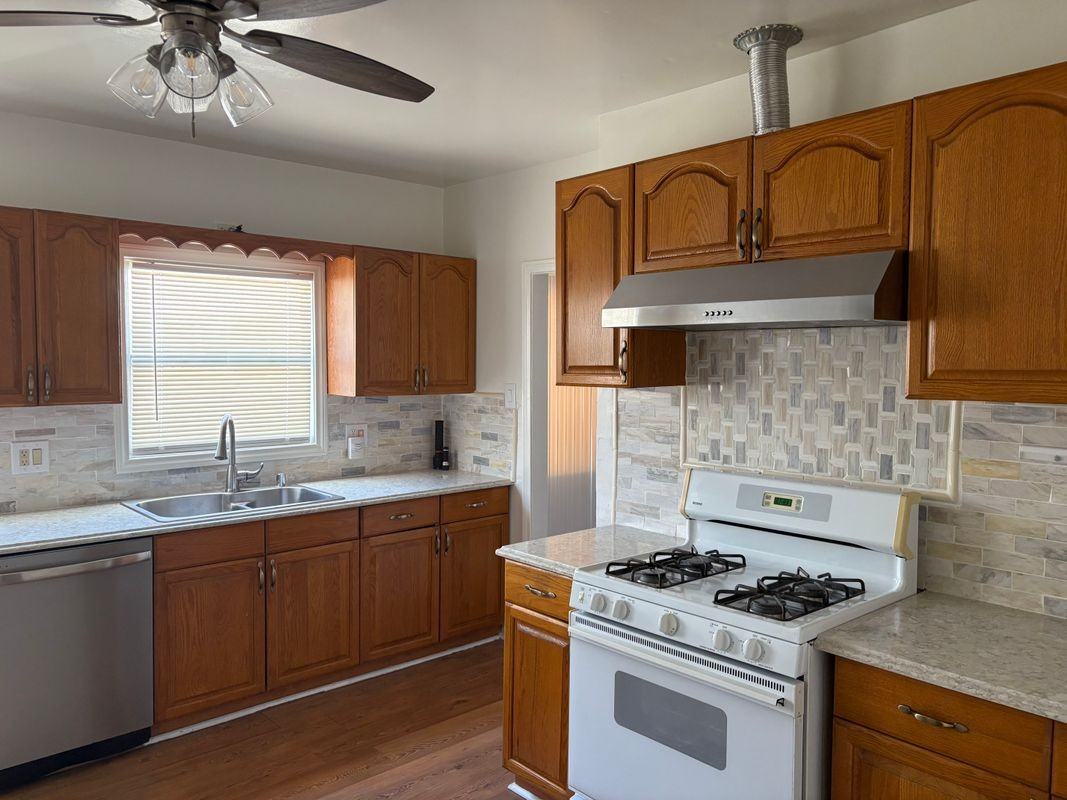 2817 12th Ave - Photo 7 of 21