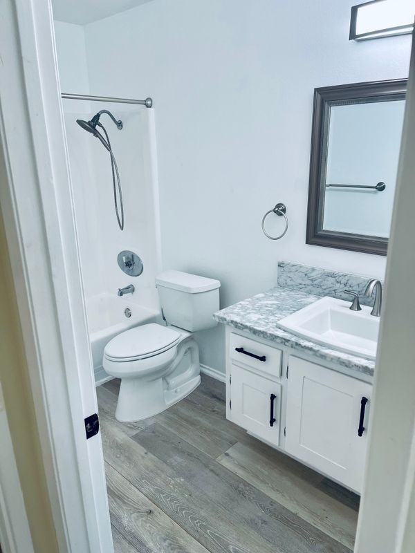 1129 N Barston Ave - Photo 2 of 19