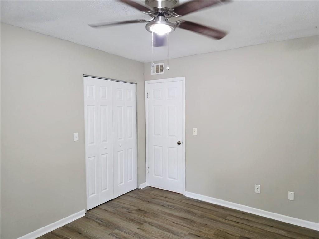 3363 Columbia Trce - Photo 4 of 11