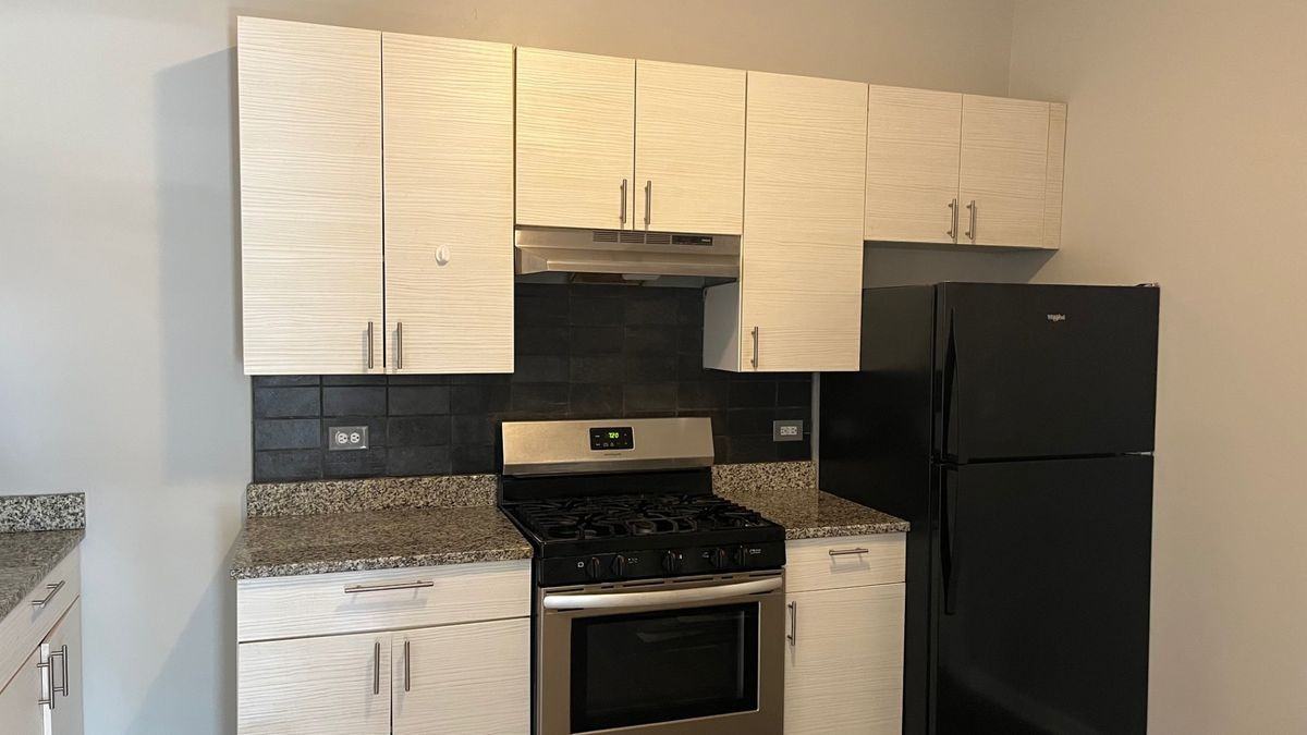 8755 S Cottage Grove Ave - Photo 2 of 3