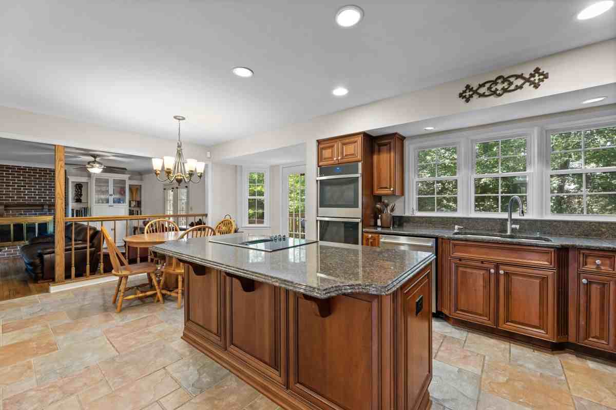 12307 Eliff Way - Photo 4 of 12