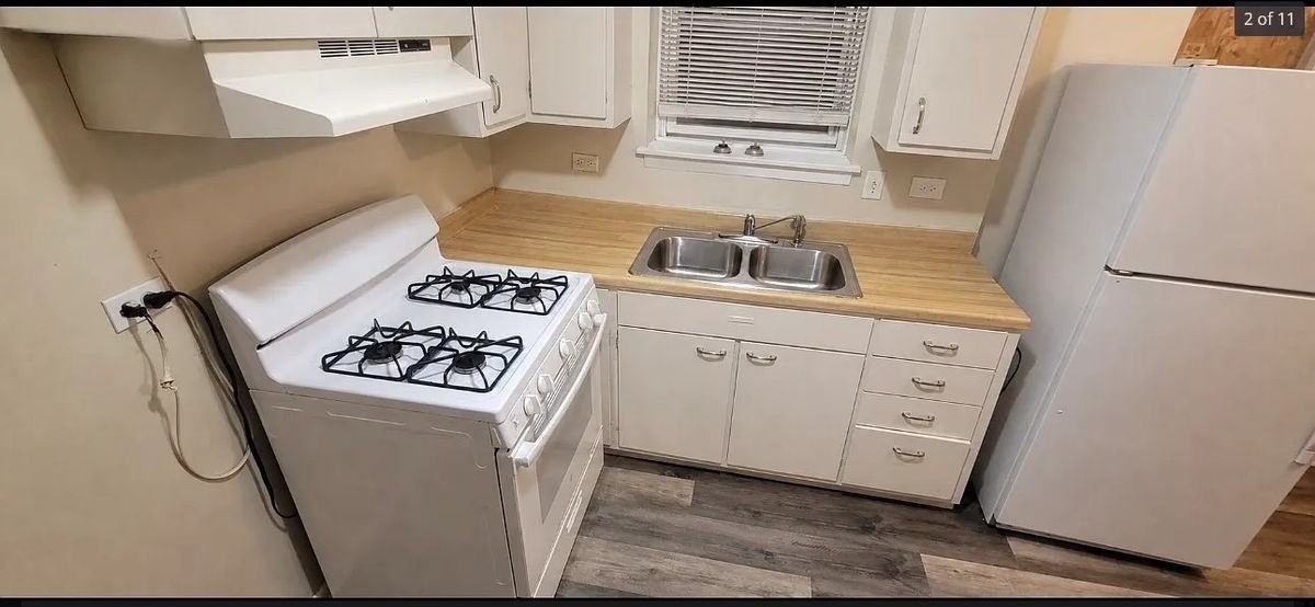 3631 147th Pl - Photo 2 of 3
