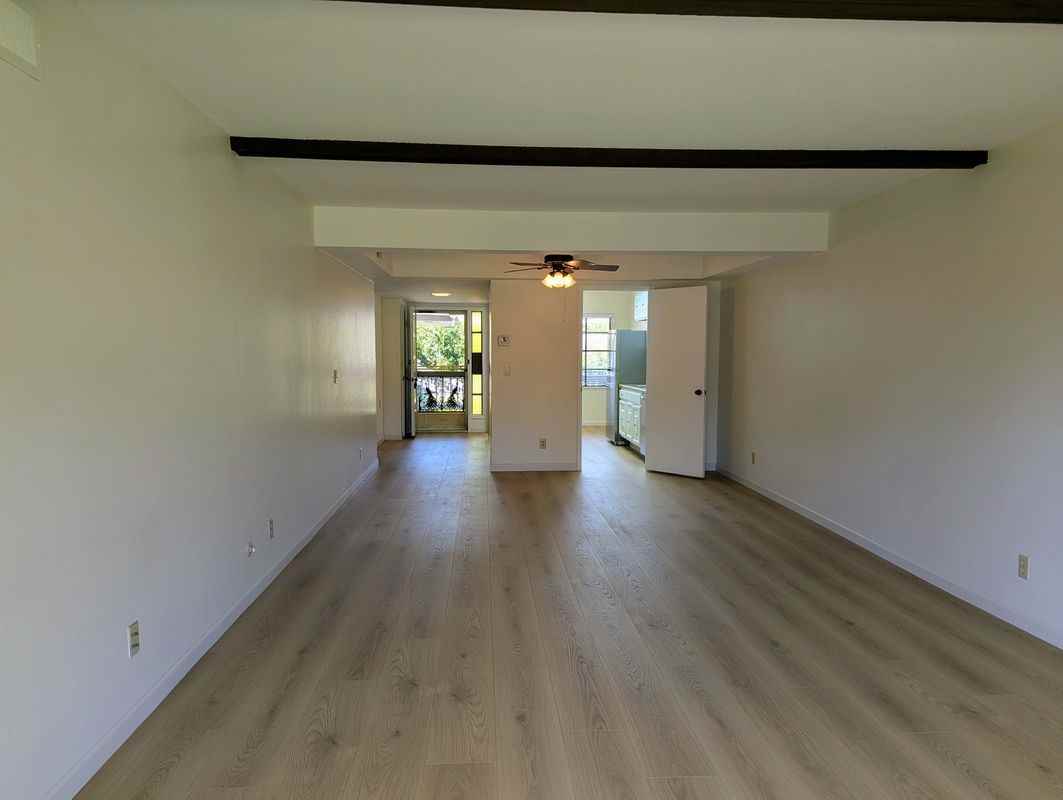 5069 Cribari Blfs - Photo 3 of 28