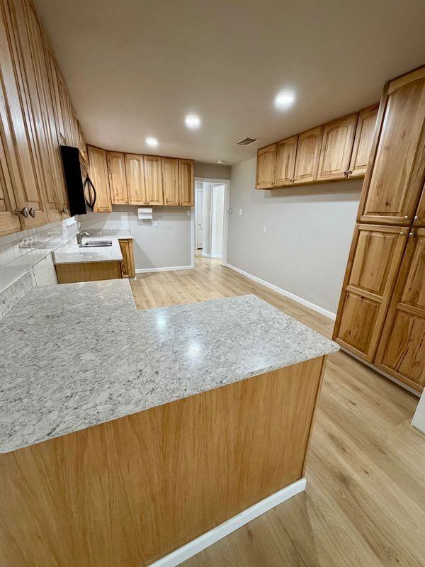 519 E 56th St - Photo 6 of 18