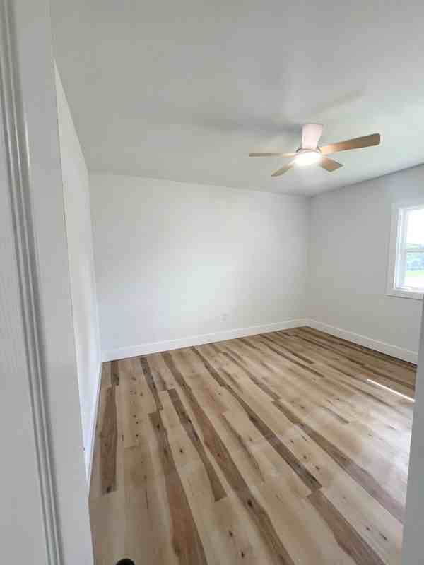 3741 Elmwood Ave - Photo 7 of 22