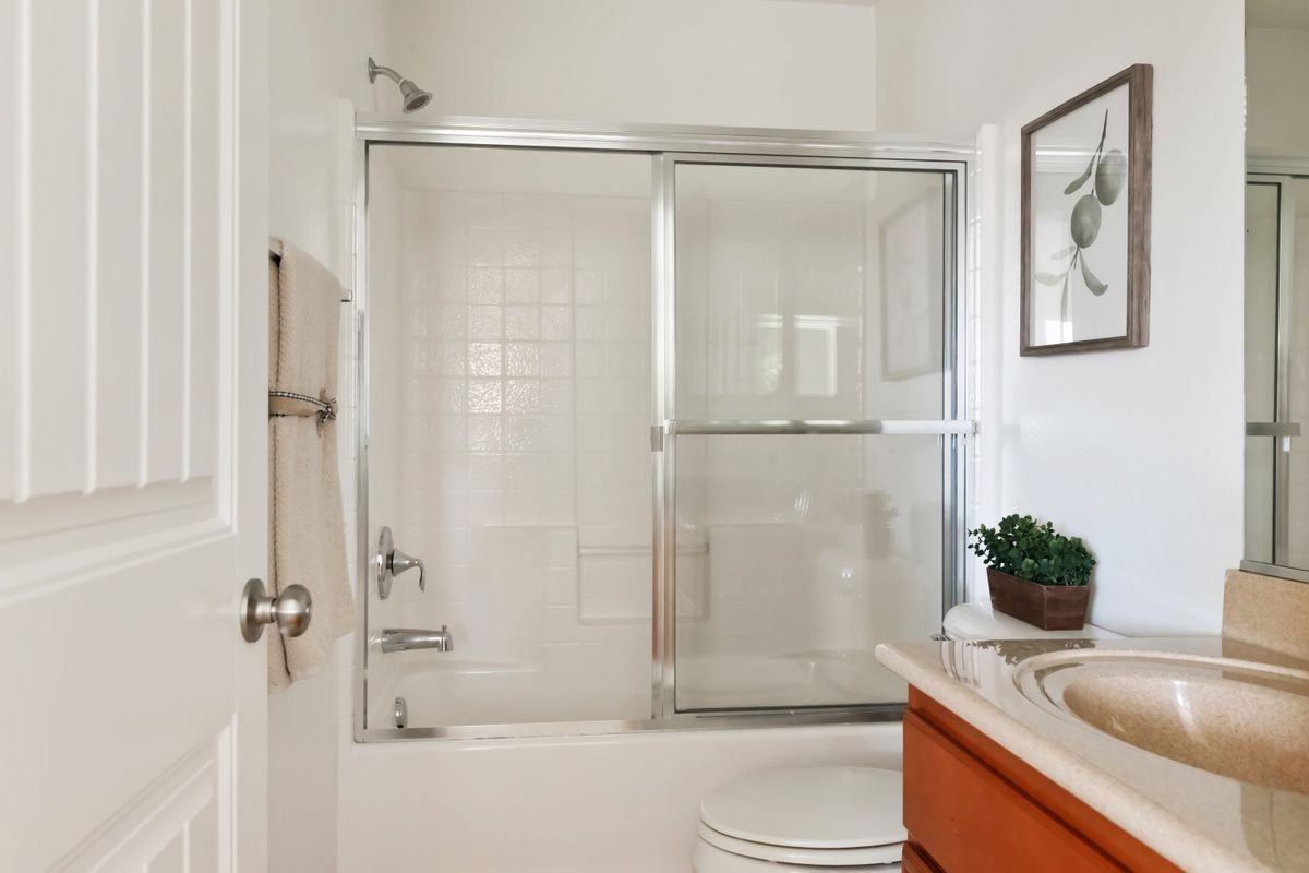 399 W Mountain Holly Ave - Photo 4 of 23