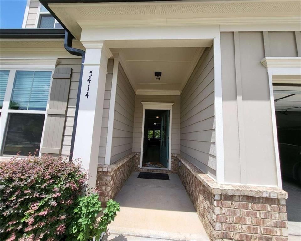 5414 Town Square Way - Photo 2 of 35
