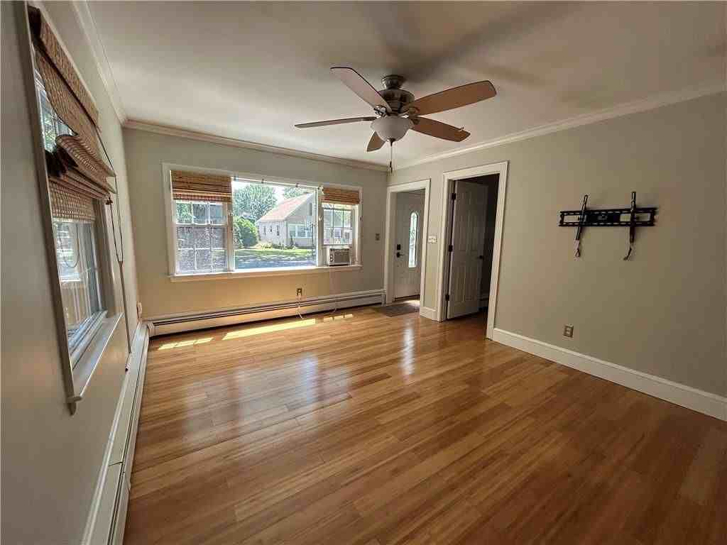 47 Naples Ave - Photo 3 of 17
