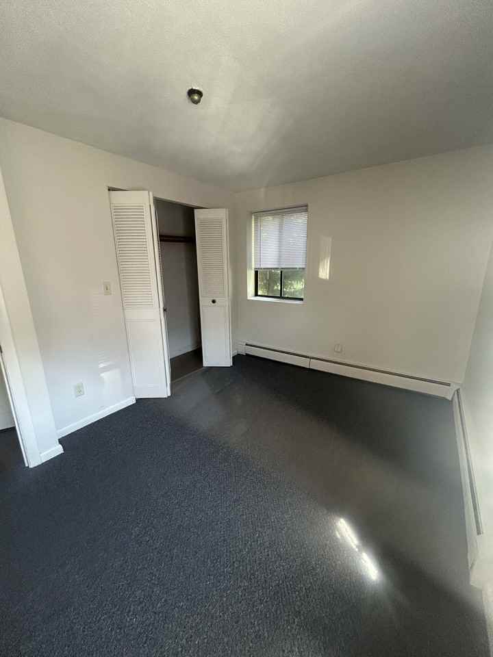 122 Liberty St #E - Photo 5 of 8