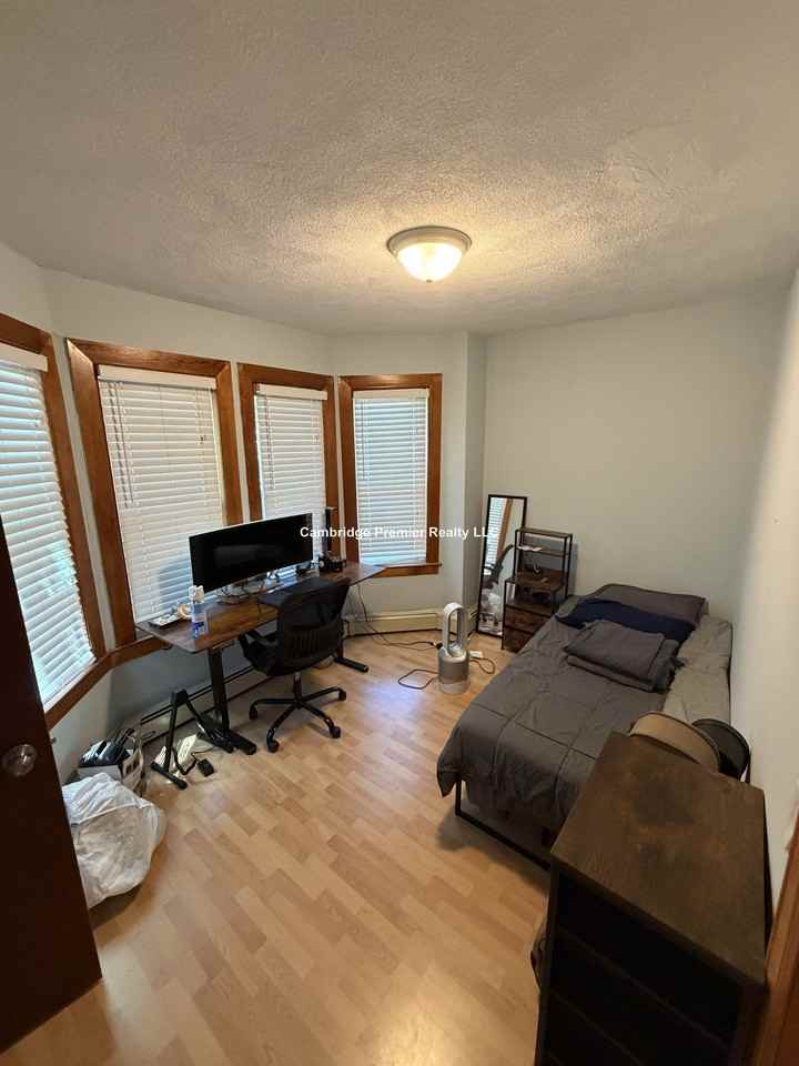 Webster Ave #3 - Photo 2 of 17