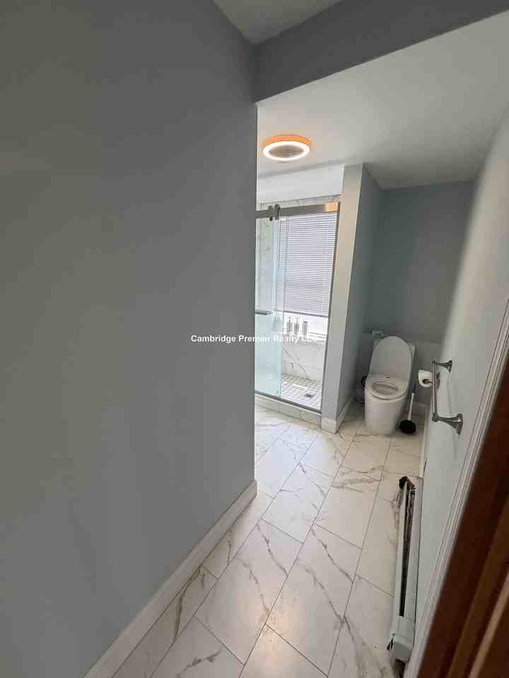 Webster Ave #3 - Photo 6 of 17