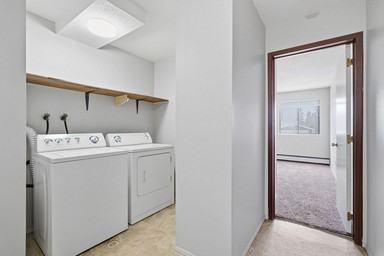 4742 55 St - Photo 7 of 10