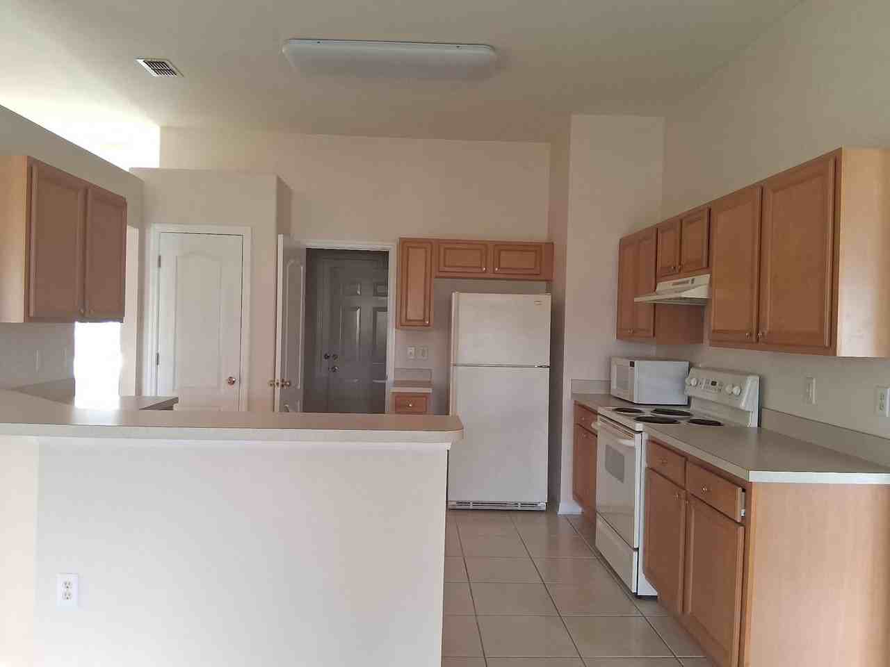 6852 Shadowcast Ln - Photo 5 of 11