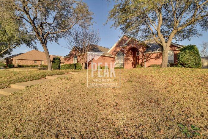 1011 Quail Ridge Ct - Photo 4 of 35