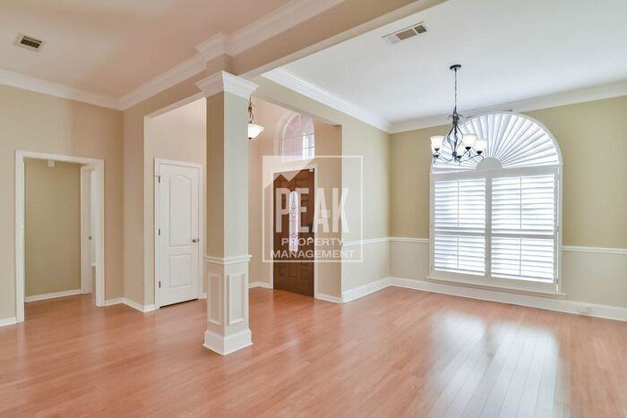 1011 Quail Ridge Ct - Photo 5 of 35