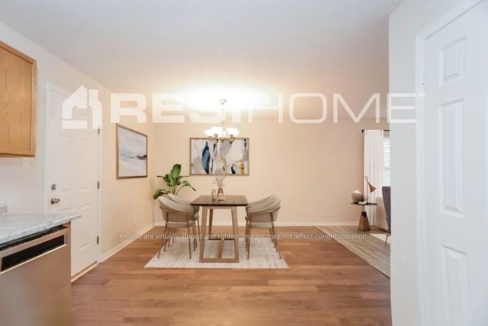 4366 Fullwood Ct - Photo 3 of 19