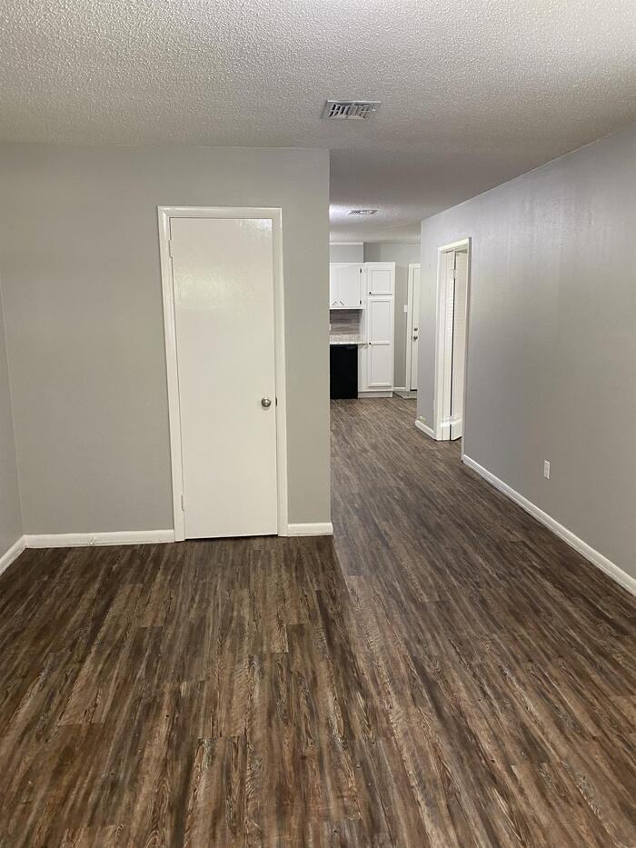 3101 Kay Don Rd - Photo 2 of 14