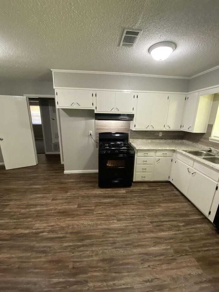 3101 Kay Don Rd - Photo 4 of 14