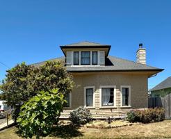 featured image of 251 15th St #B