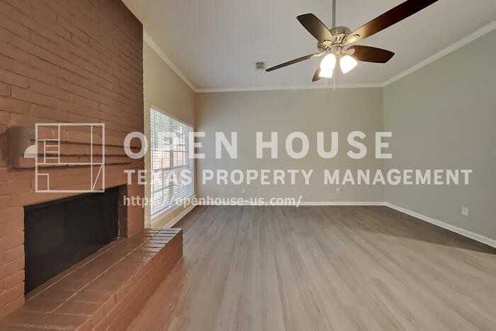 64 Hickory Oak Dr - Photo 4 of 20