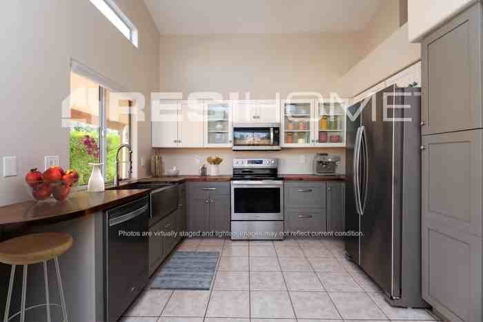 2162 W Osage Ave - Photo 3 of 17